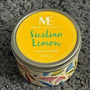 NWT Modern Expressions Sicilian Lemon scented candle